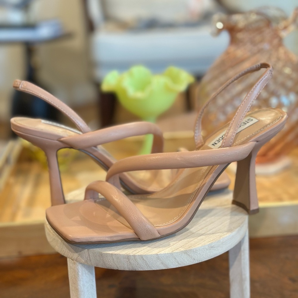 Steve Madden Nude/Tan Strappy Square-Toe Heels